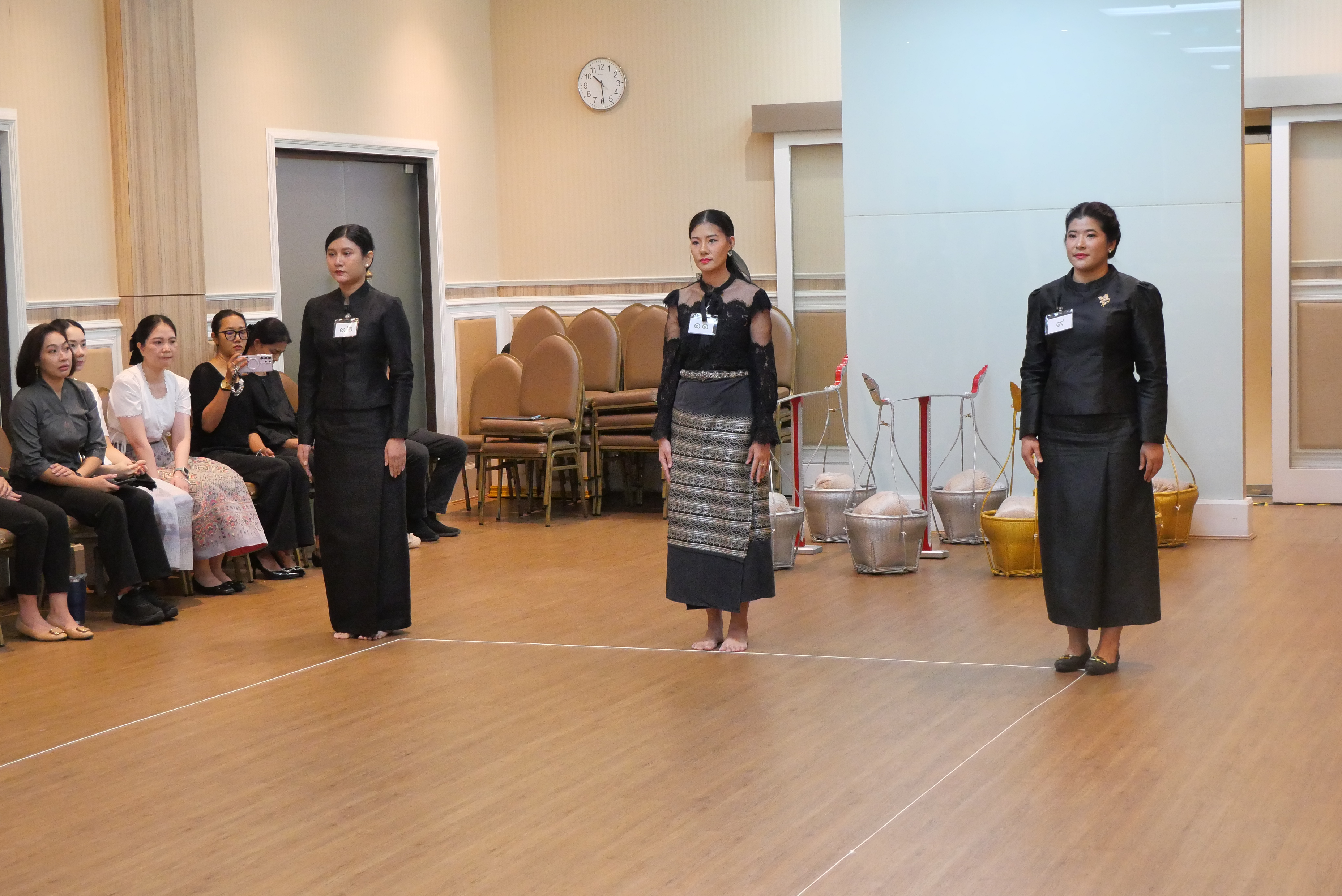 title - ผู้อำนวยการสำนักบริหารกลาง ประชุมคณะกรรมการคัดเลือกเทพีคู่หาบเงิน ประจำปี 2569 ครั้งที่ 1/2569